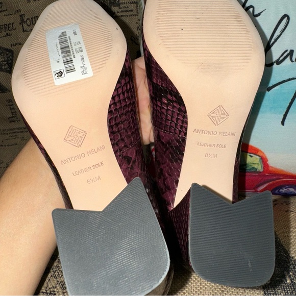 Antonio Melani NWOB! Orlin Burgundy/Black Snake Embossed Leather Pump - Picture 13 of 14